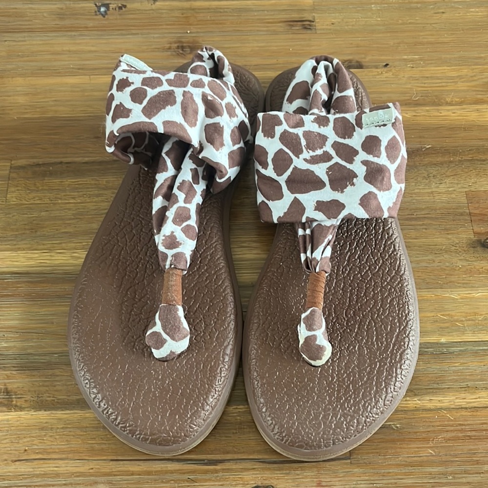 Sanuk Yoga Sling 2 Giraffe Print Sandals 6